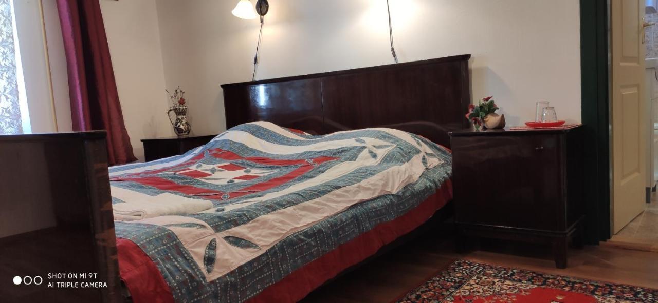 Terez Haza Hotel Pazmand Екстериор снимка