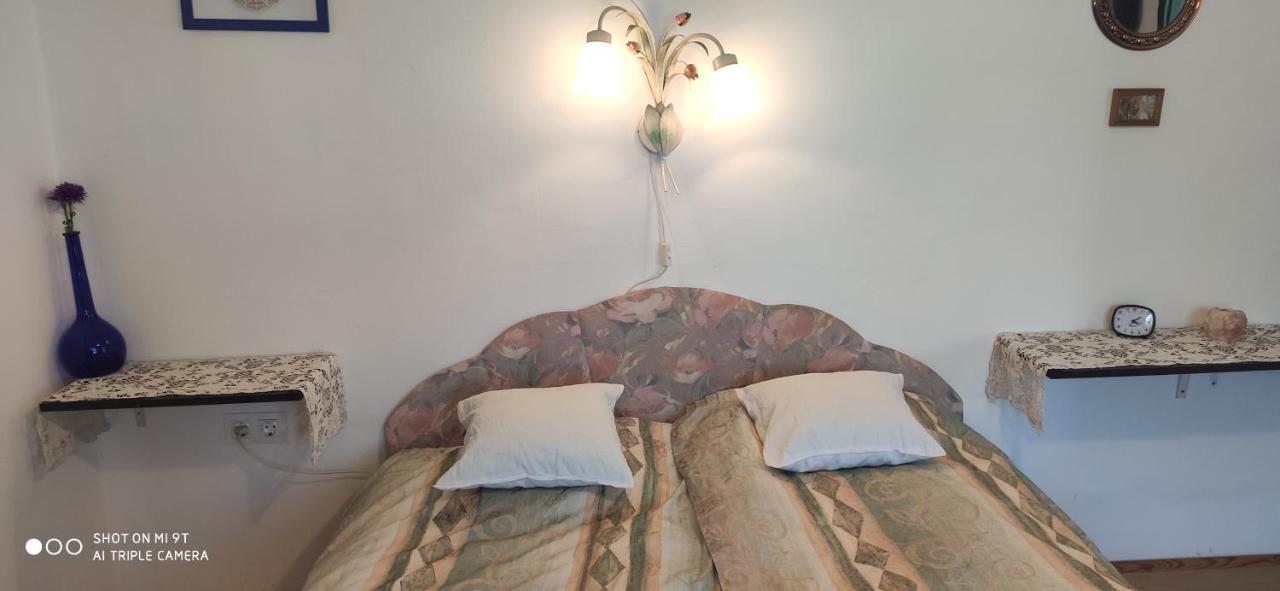 Terez Haza Hotel Pazmand Екстериор снимка