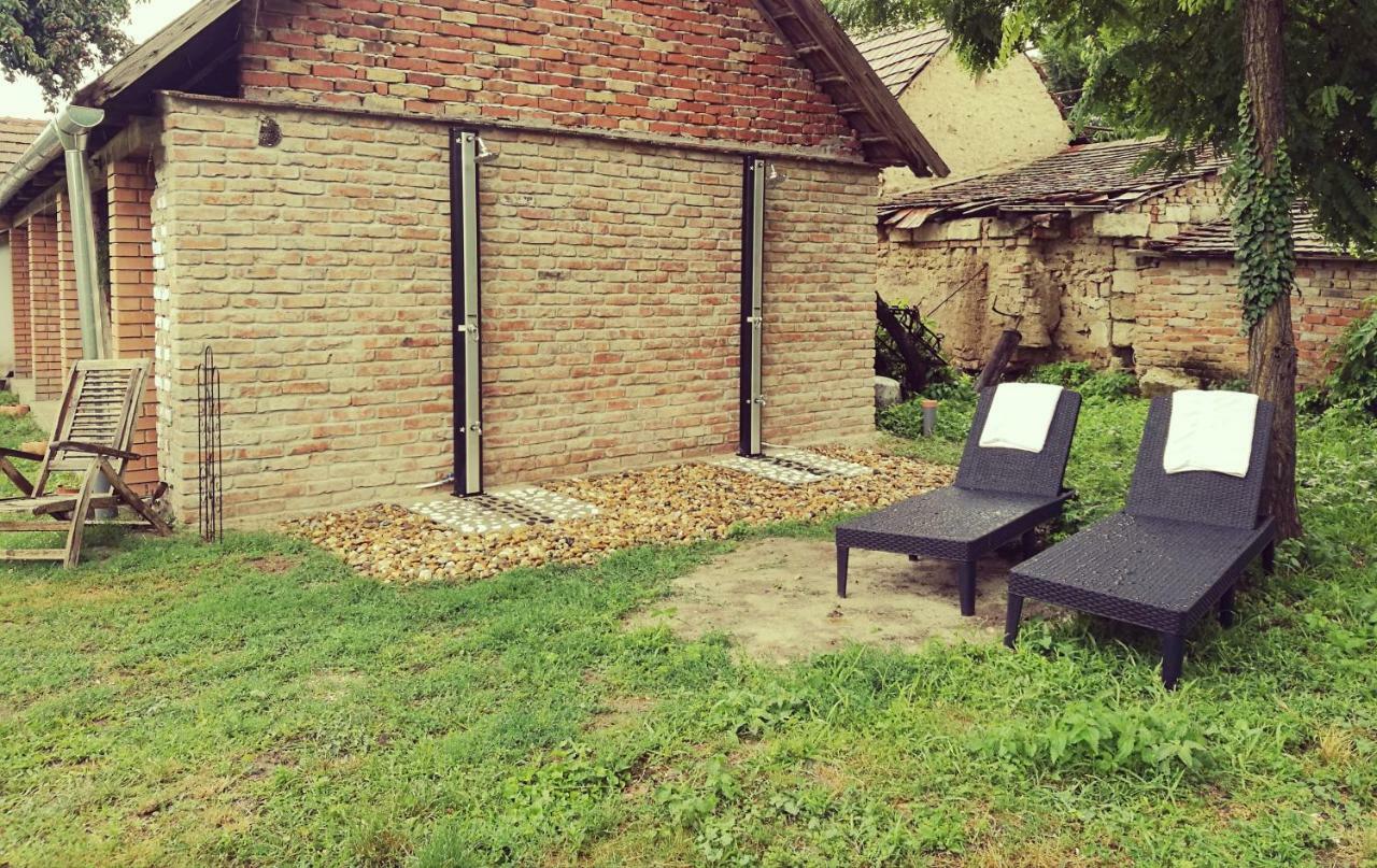 Terez Haza Hotel Pazmand Екстериор снимка